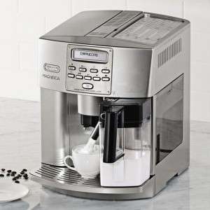 **LAST BARGAIN** DELONGHI ESPRESSO COFFEE MAKER ESAM3500 (R8500!!!)