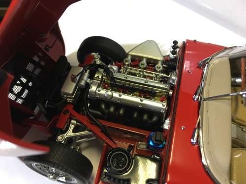 1:18 AUTOart Signature Jaguar E-Type Series 1 Roadster 3.8