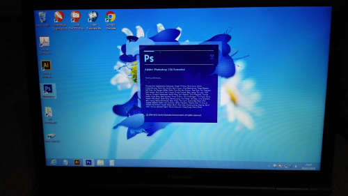 i7 Laptop -(under R3000) Toshiba - for Graphic Designer - has photo shop + ai installed