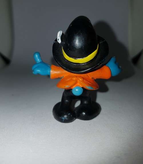 VINTAGE SMURFS ACTION FIGURE rubber toy Peyo bully West Germany schleich bow tie