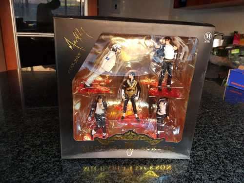 Michael Jackson King Of POP Dangerous World Tour PVC Action Figure Model Toy