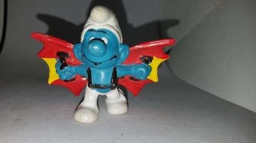 Smurfs 20036 Hang Glider Smurf Flying Wings Vintage Figure Peyo PVC Toy Figurine