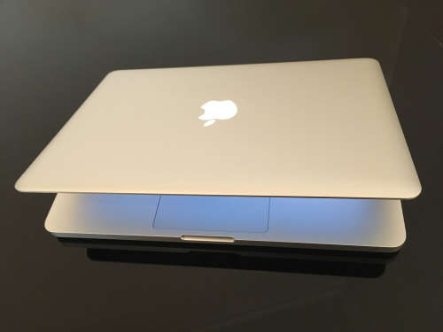 Apple MacBook Pro 13 inch in EXCELLENT condition