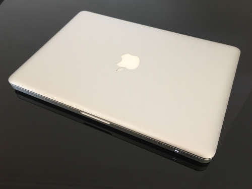 Apple MacBook Pro 13 inch in EXCELLENT condition