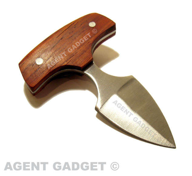 Defender Knuckle Knife