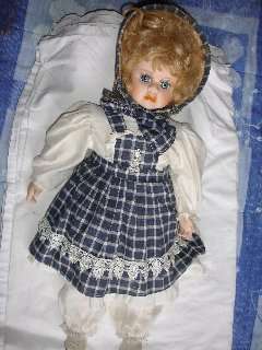 BEAUTIFUL GOLDEN OLDIE DOLL