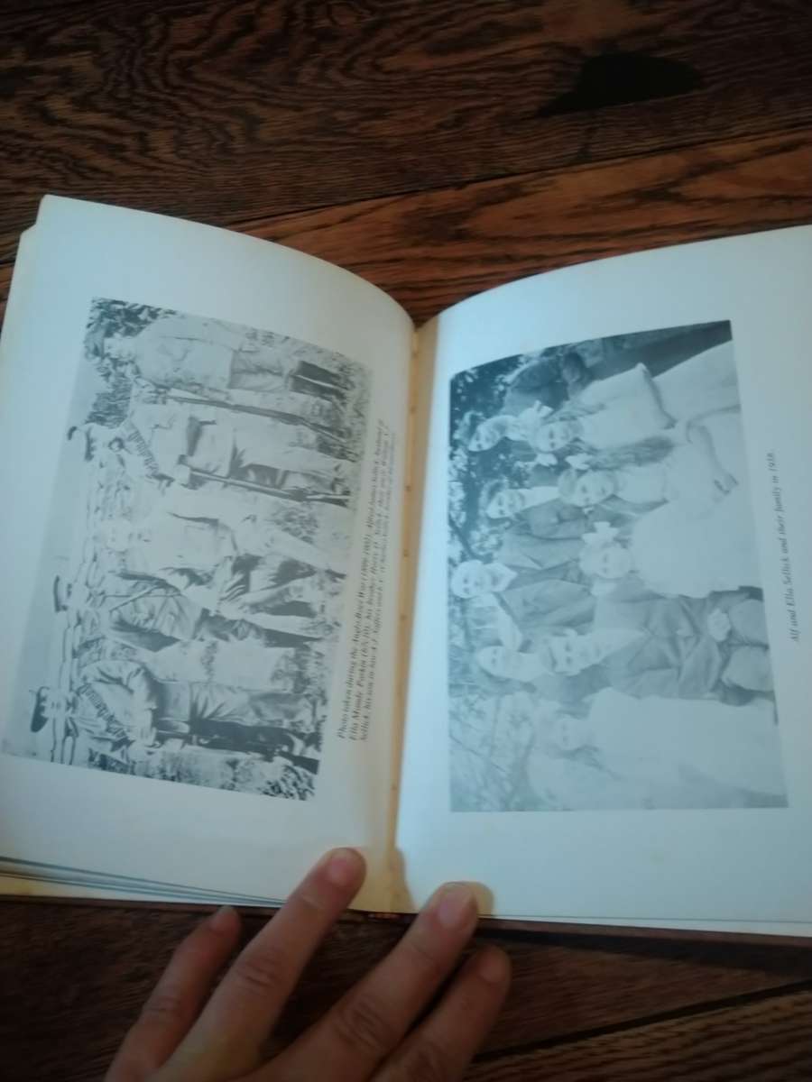 JOHN PARKIN OF THE BAAKENS RIVER FARM AND HIS FAMILY 1820-1970 -  NP Sellick