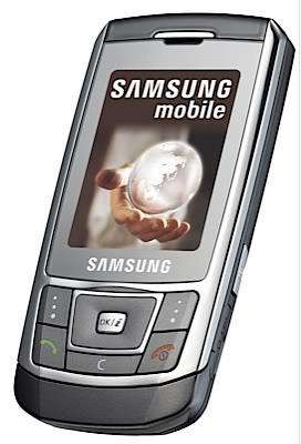 SAMSUNG D900i