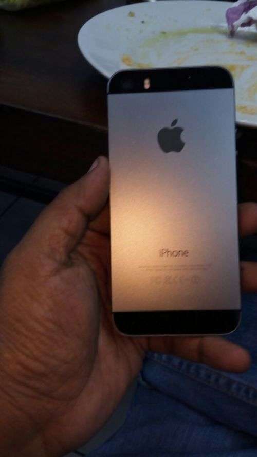 Apple Iphone 5S 16 GB Space Grey colour, Mint condition
