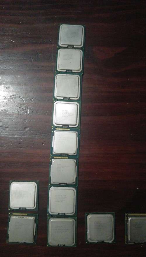 **MIX CPU'S**PLEASE READ**GOOD CONDITION**i3 / CORE 2 DUO / PENTIUM/CELERON