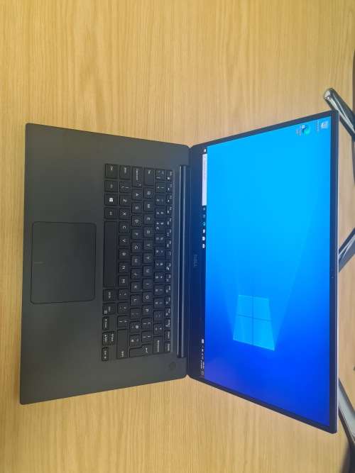 DELL XPS 15 7590 ** CORE i7 9750H ** GTX 1650 4G ** 512GB SSD ** 16GB RAM** 15.6` INFINITY EDGE **