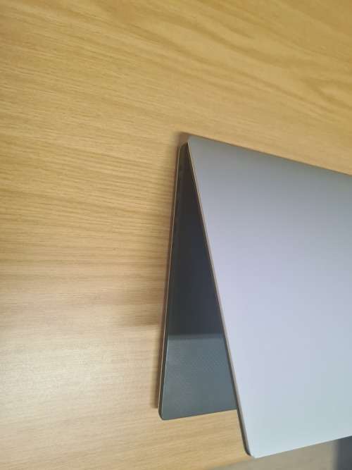 DELL XPS 15 7590 ** CORE i7 9750H ** GTX 1650 4G ** 512GB SSD ** 16GB RAM** 15.6` INFINITY EDGE **