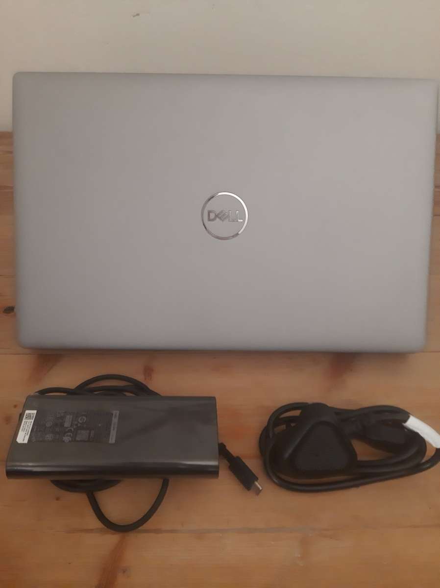 DELL LATITUDE 5521 ** i7 11850H ** 32GB RAM  ** 512GB SSD NVMe ** 15.6` FULL HD ** WARRANTY  2024**