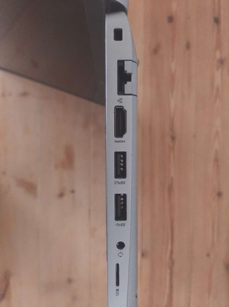 DELL LATITUDE 5521 ** i7 11850H ** 32GB RAM  ** 512GB SSD NVMe ** 15.6` FULL HD ** WARRANTY  2024**