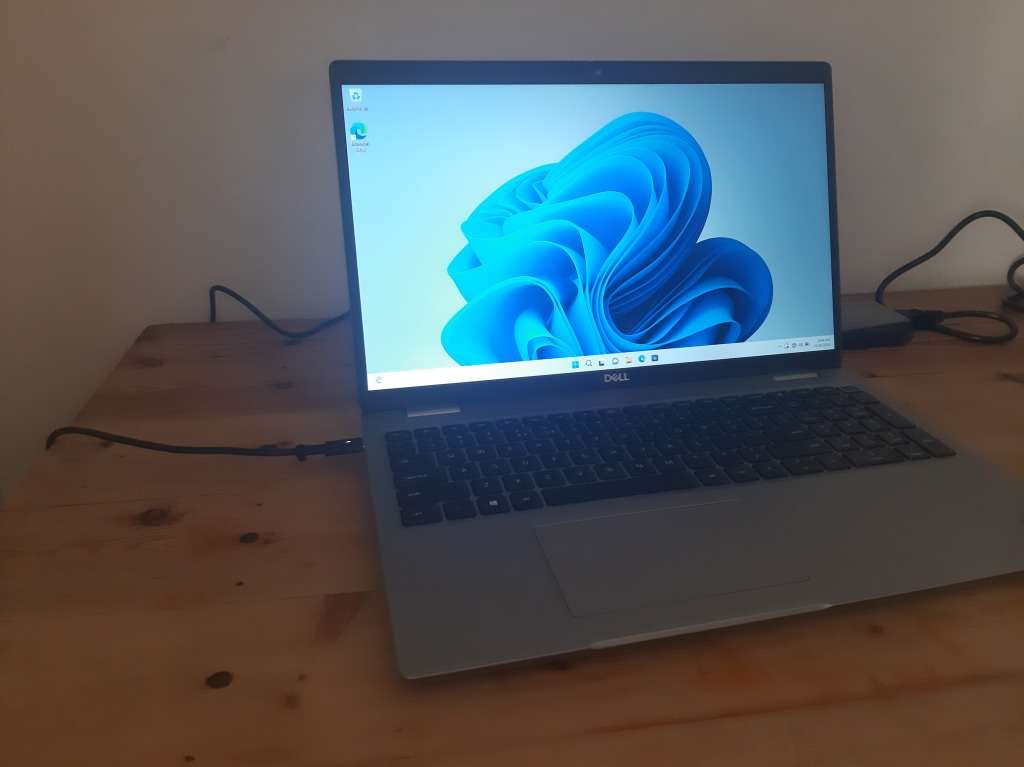 DELL LATITUDE 5521 ** i7 11850H ** 32GB RAM  ** 512GB SSD NVMe ** 15.6` FULL HD ** WARRANTY  2024**