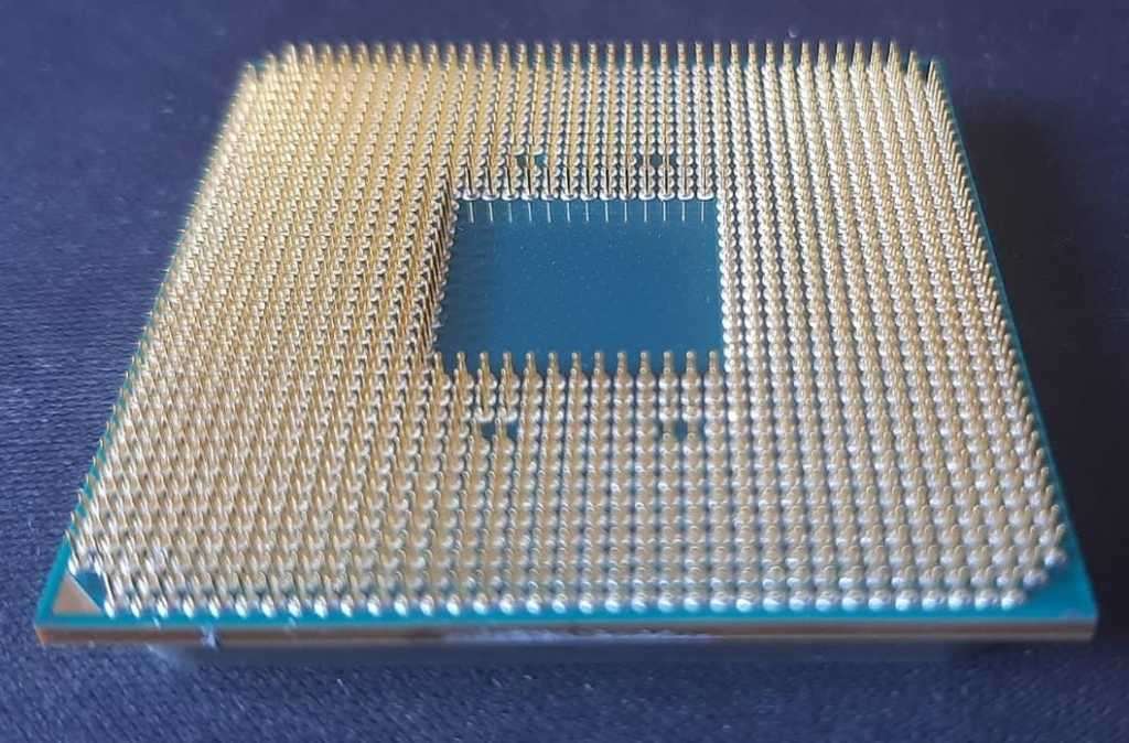 AMD Ryzen 7 1800X ** GAMING DESKTOP PROCESSOR ** GOOD CONDITION ** WARRANTY **