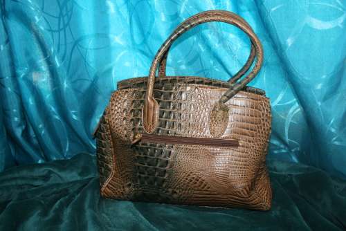 Stylish Snakeskin Pattern Handbag Great Condition