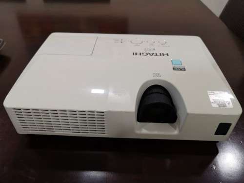 HITACH CP RX 79 PROJECTOR