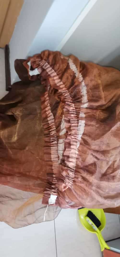 Brown and shimmer gold netting 5m.