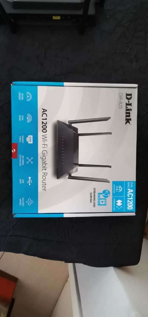 D Link AC1200 WiFi gigabit router