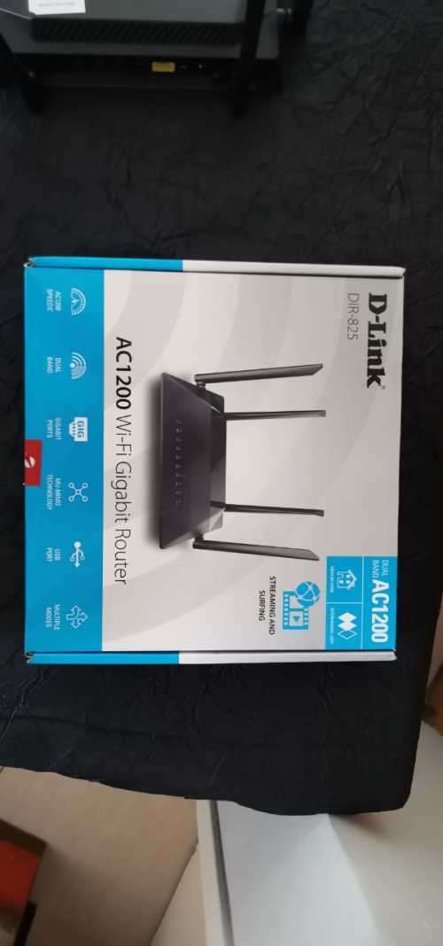 D Link AC1200 WiFi gigabit router