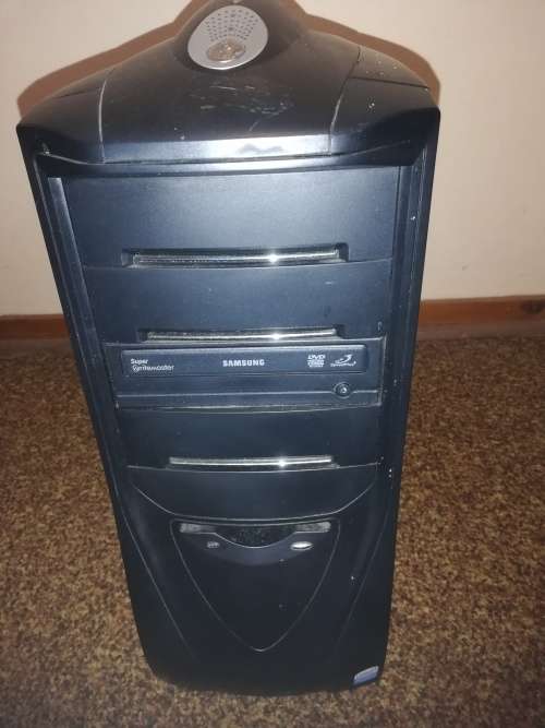 Older Generation Tower PC with Temp Win 10. (Box only)