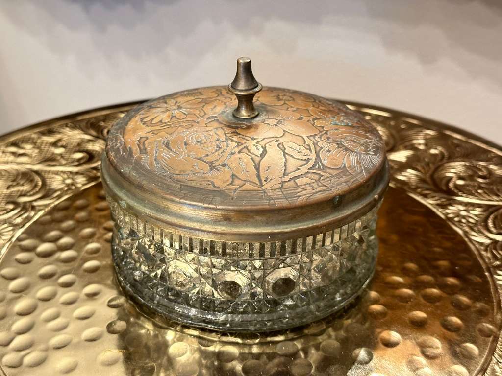 Beautiful Vintage Crystal Trinket Bowl