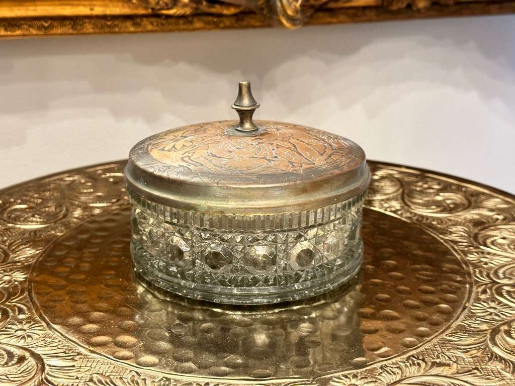 Beautiful Vintage Crystal Trinket Bowl