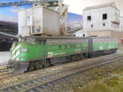 HO scale diesel locomotive