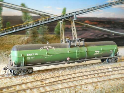 HO scale freight car