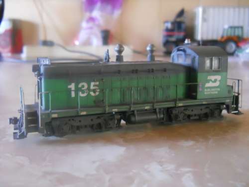 HO scale diesel locomotive