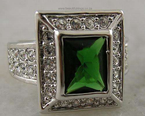 Beautiful 14kt white gold GP and 2.5ct lab emerald ring.