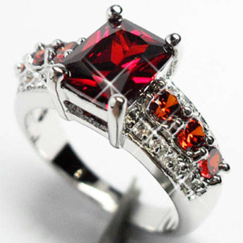 Beautiful 14kt white gold GP and 2.5ct simulated ruby ring.
