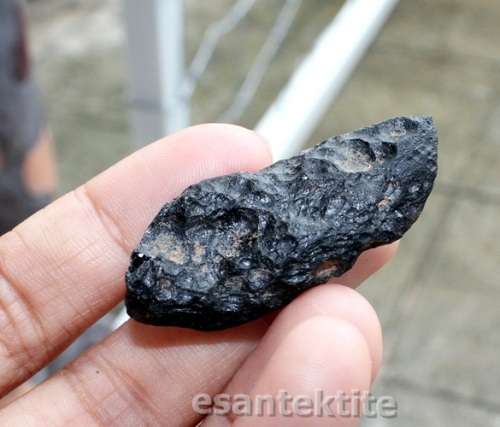 Tektite/Meteorite - origin THE MOON!?
