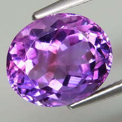 BEAUTIFUL OVAL CUT AMETHYST  (5.51 Ct)