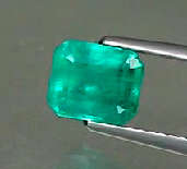 JUST JEWELS - TOP GREEN EMERALD OCTAGON ( 1.45  Cts)