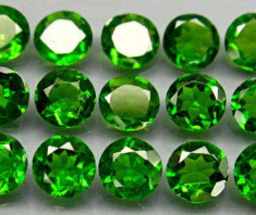 CHROME DIOPSIDE ROUND CUT LOT (15 x 3.7 mm Pieces 3.18 TCt)