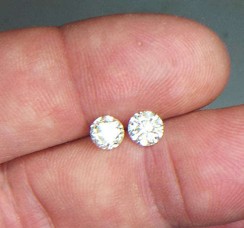 IGL CERTIFIED ($4934) LASER INSCRIBED  MATCHED DIAMOND PAIR (1.56 Total Ct, K , SI2, VG. Ideal Cut)