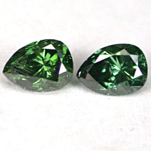 JUST JEWELS -  GREEN DIAMOND PEAR PAIR ( 3.8 x 2.8 x 2.4mm - 0.29 TCts)