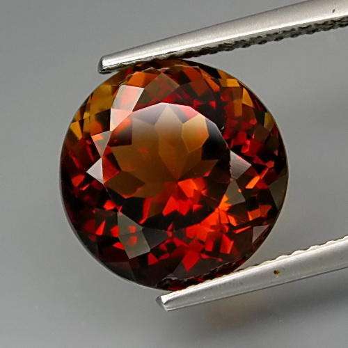 TOP COLLECTORS QUALITY  AAA+++ IMPERIAL TOPAZ  (8.05 Ct)