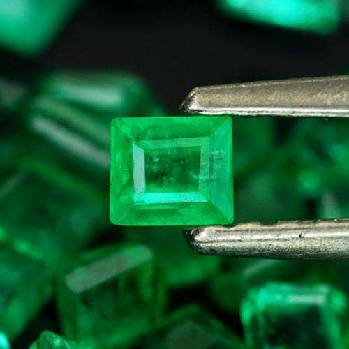 JUST JEWELS - TOP GREEN EMERALD LOT ( 1.0 TCts)