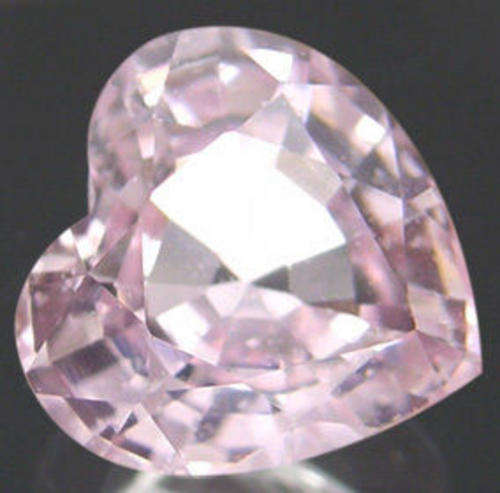 JUST JEWELS - SOFT PINK SAPPHIRE HEART (1.25Ct)