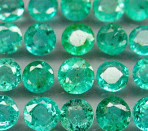 JUST JEWELS - TOP GREEN EMERALD LOT ( 2.12 TCts 20 pieces - 3.0mm)