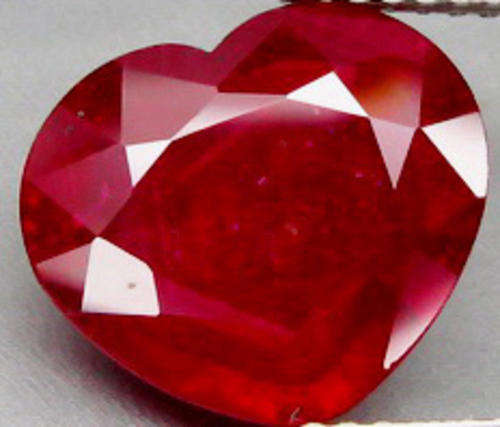 JUST JEWELS -  HOT RED RUBY HEART (5.44 Ct)