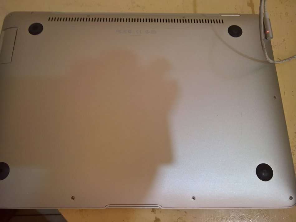 MacBook Air "Core 2 Duo" 1.6 GHz 13"