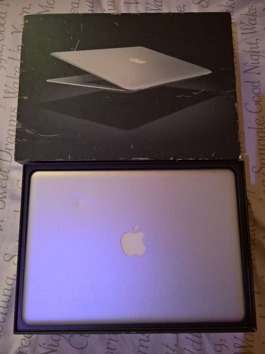 MacBook Air "Core 2 Duo" 1.6 GHz 13"