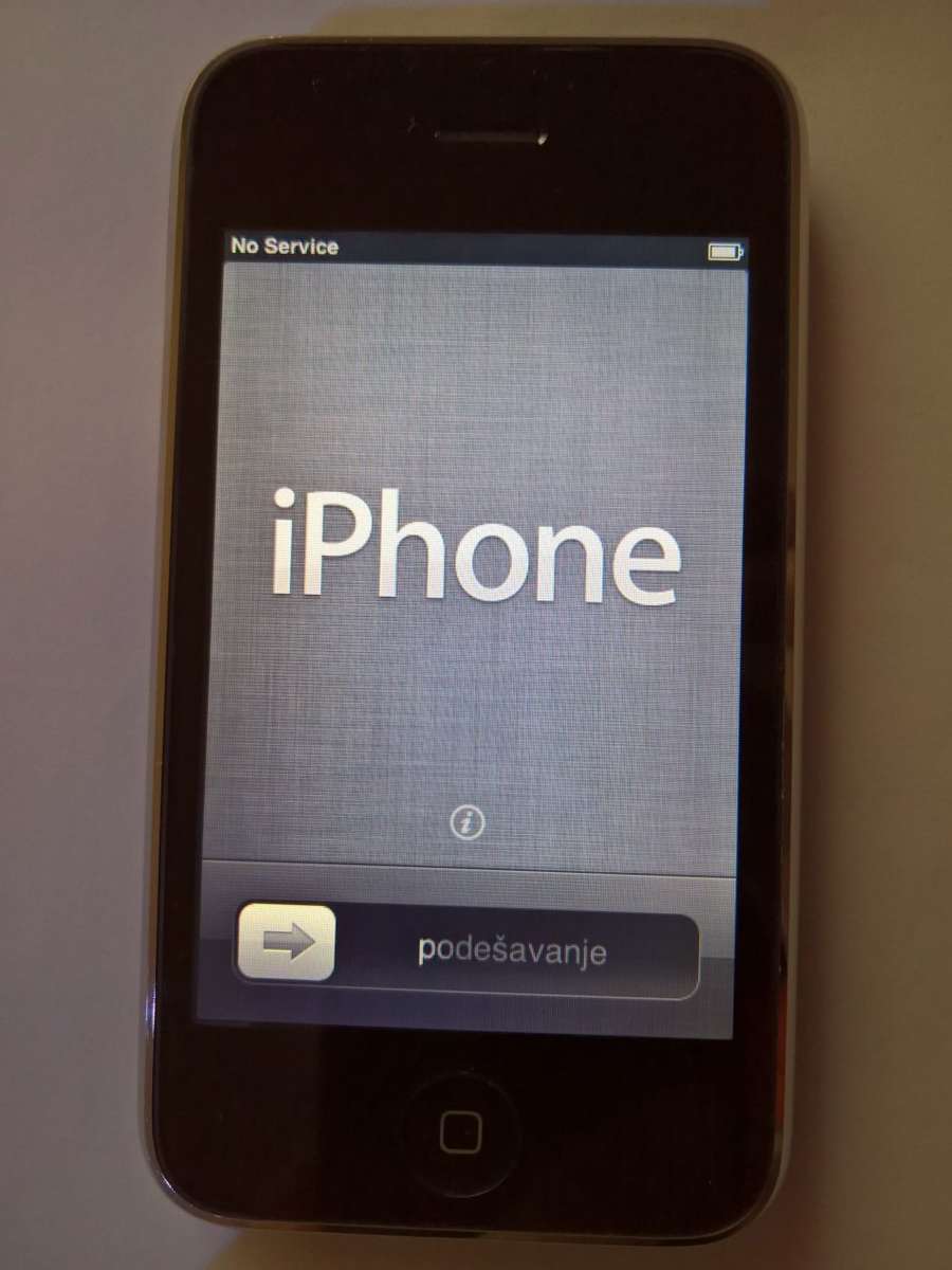 iPhone 3GS - Black 16GB