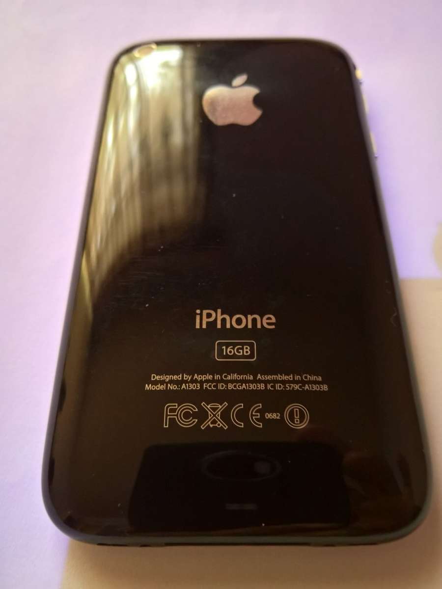 iPhone 3GS - Black 16GB