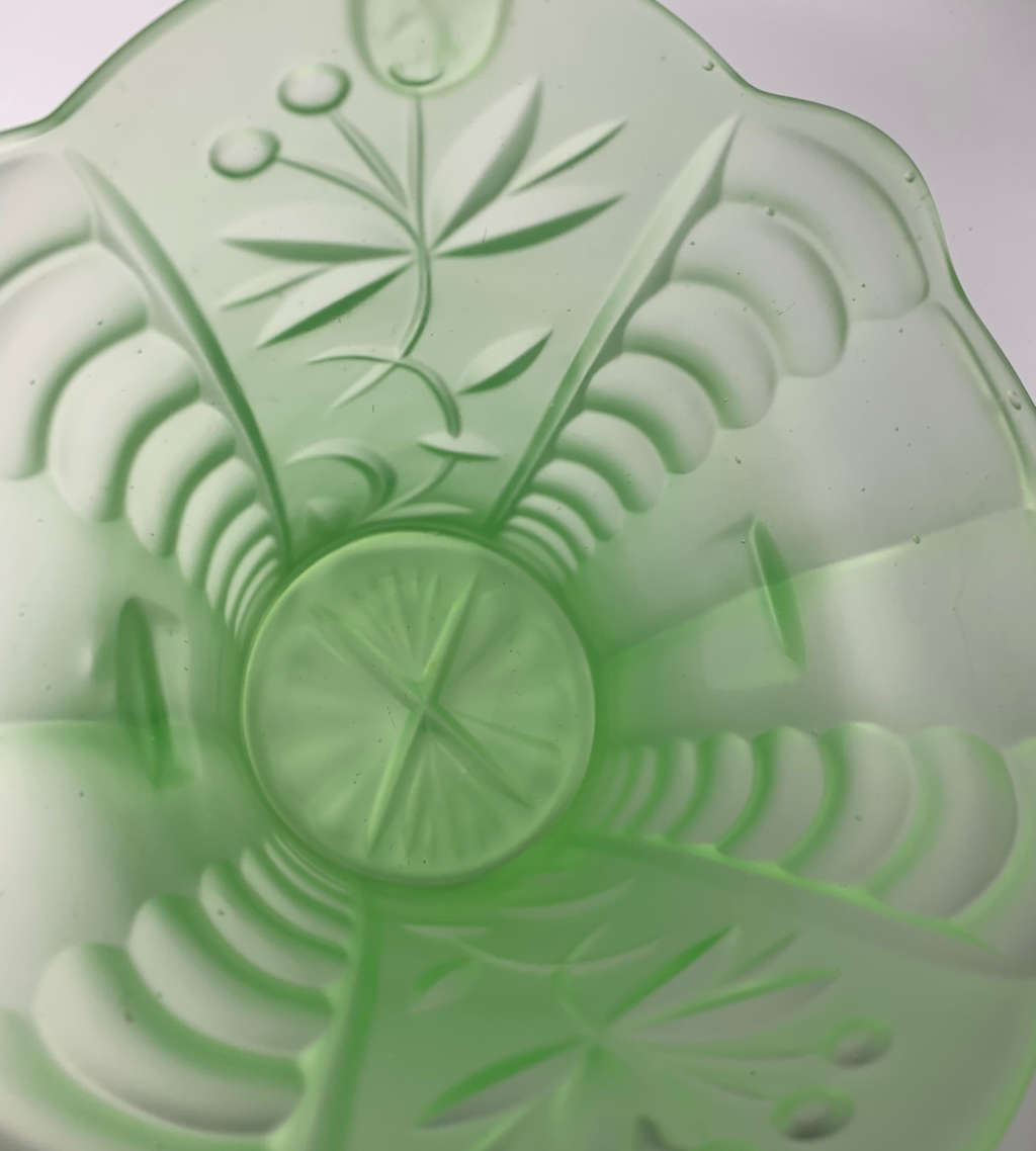 Antique Art Deco Bagley UK Vaseline/Uranium Frosted Green Glass Basket c.1913