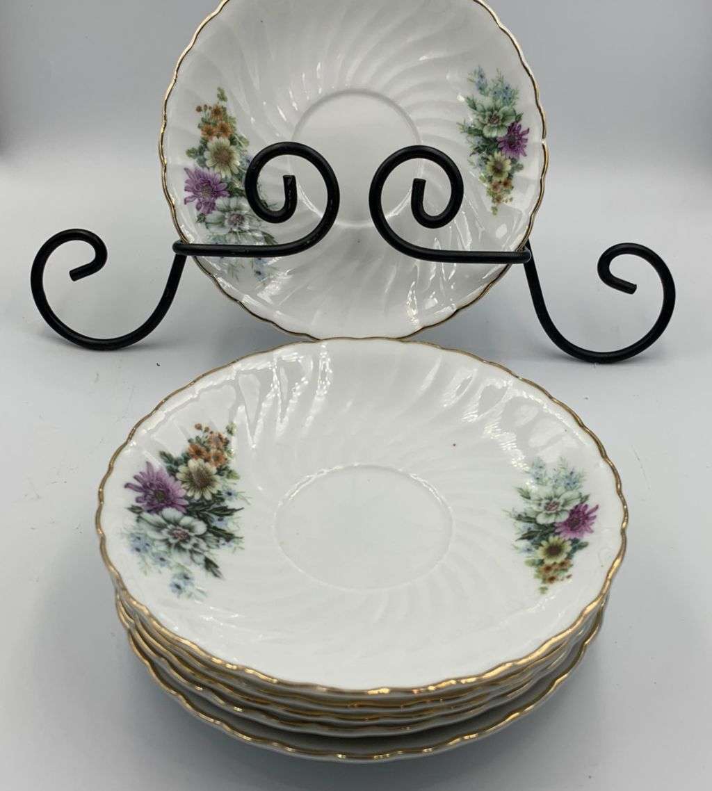 Rare Find Zhongguo Jie Pai Oriental Porcelain Tea Set - 24 Pieces, Oriental Blossoms Pattern